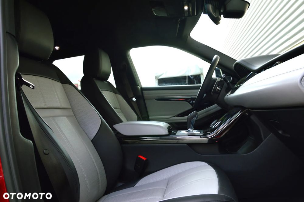 Land Rover Range Rover Evoque - 16