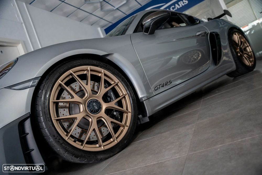 Porsche 718 Cayman GT4 RS - 4