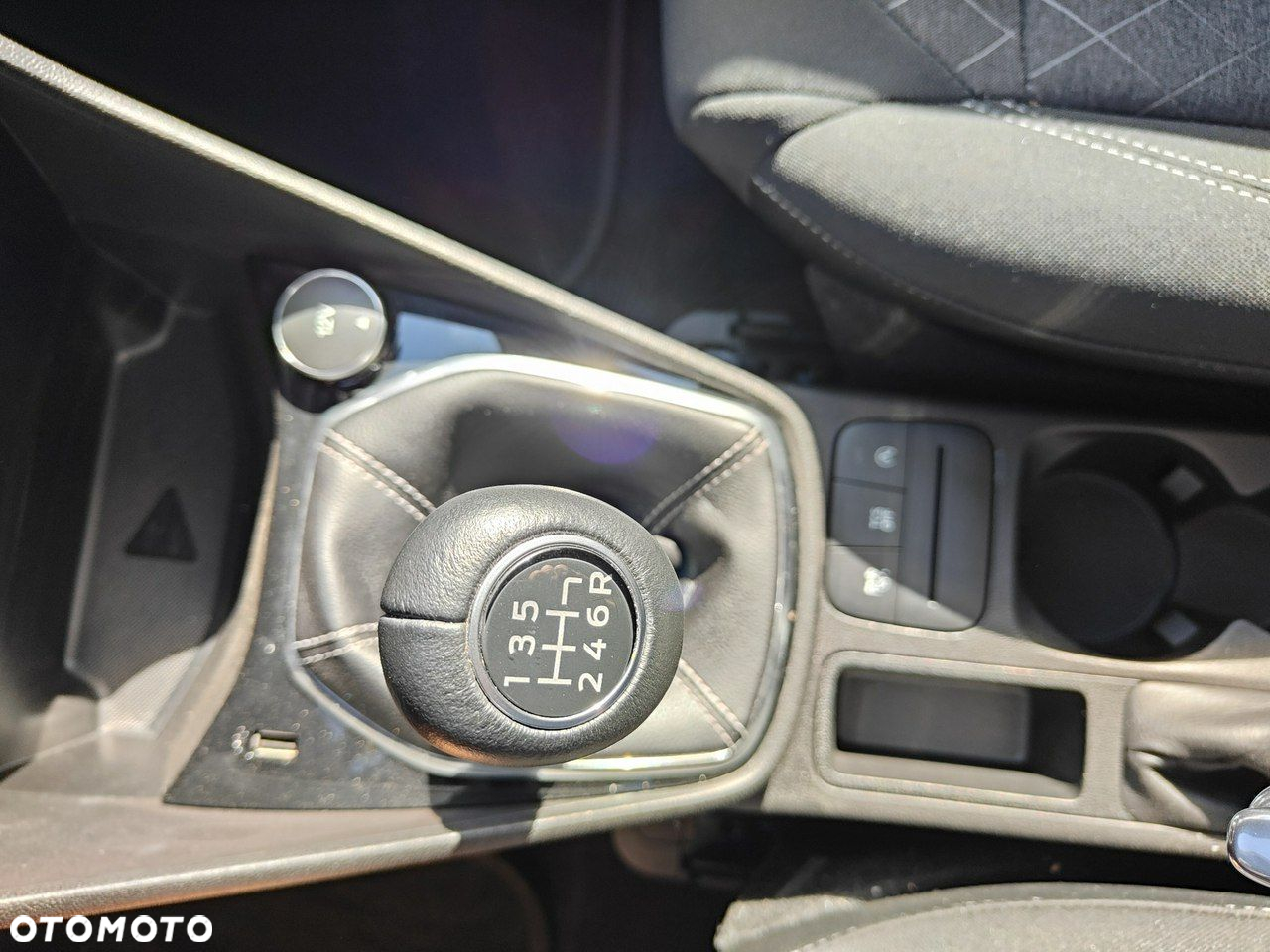 Ford Fiesta 1.0 EcoBoost S&S ACTIVE - 13