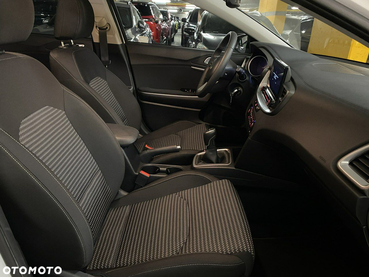 Kia XCeed - 12