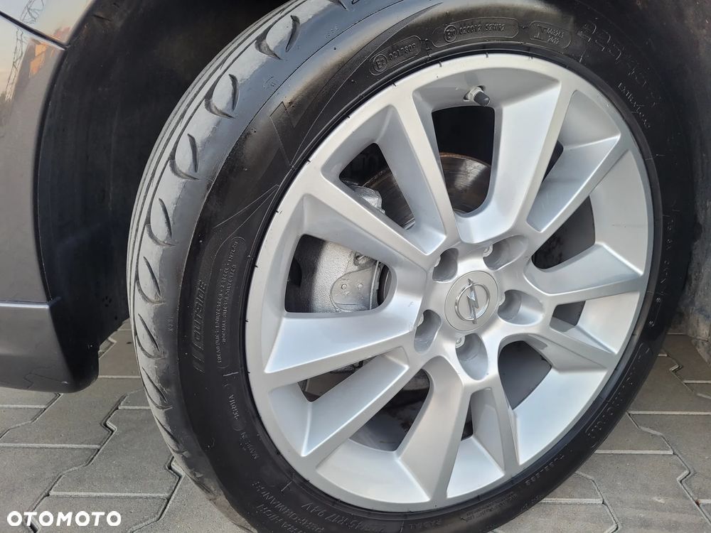 Opel Zafira 1.8 Sport - 12