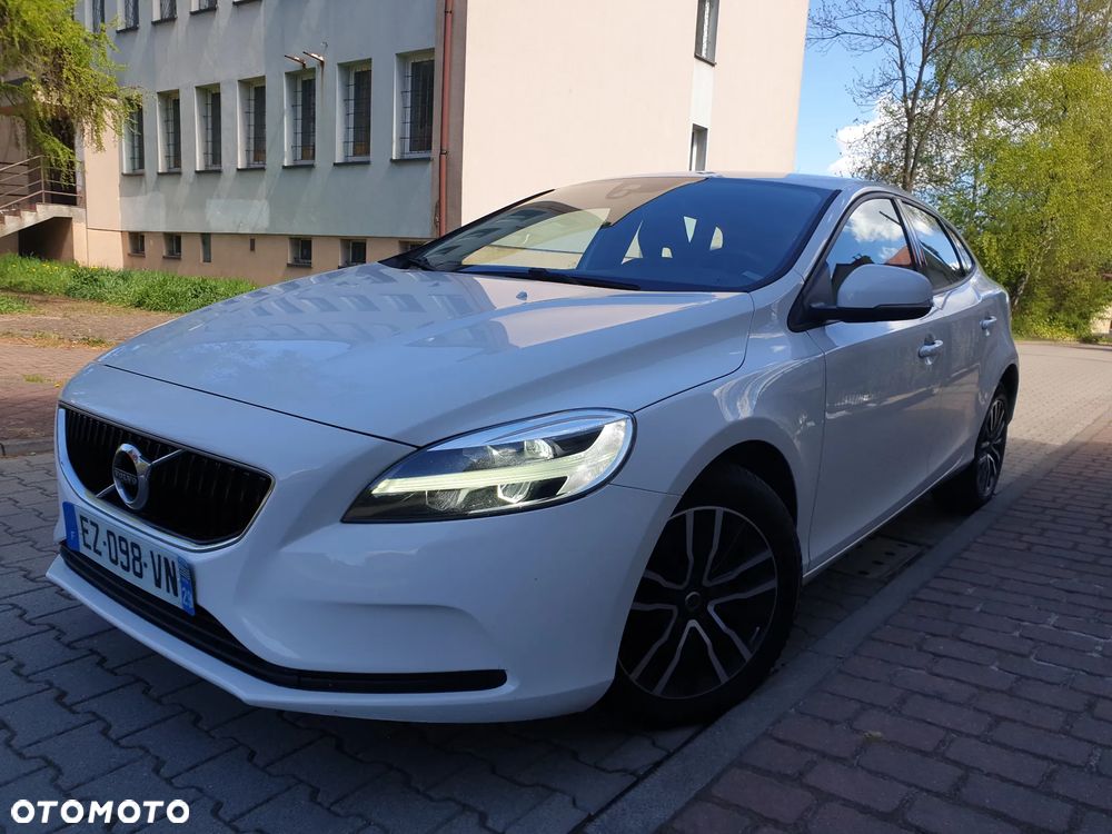 Volvo V40 D2 Momentum - 3