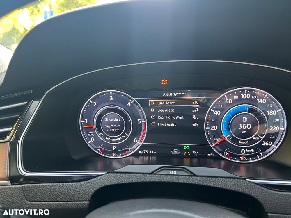 Volkswagen Passat Variant 2.0 TDI DSG Highline - 14