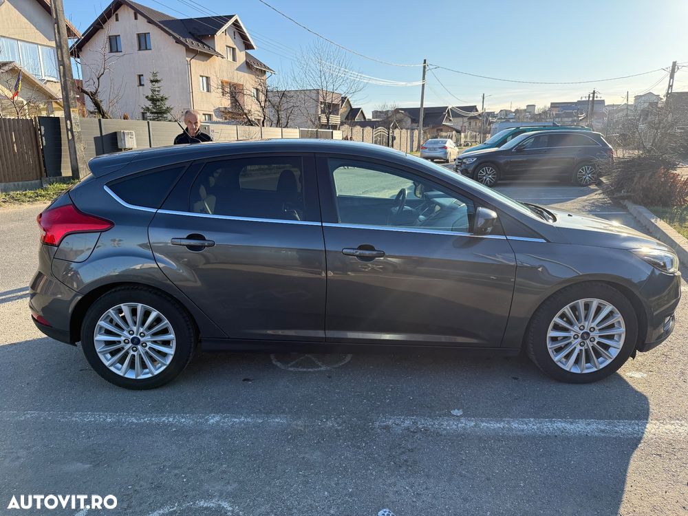 Ford Focus 1.0 EcoBoost Titanium - 5