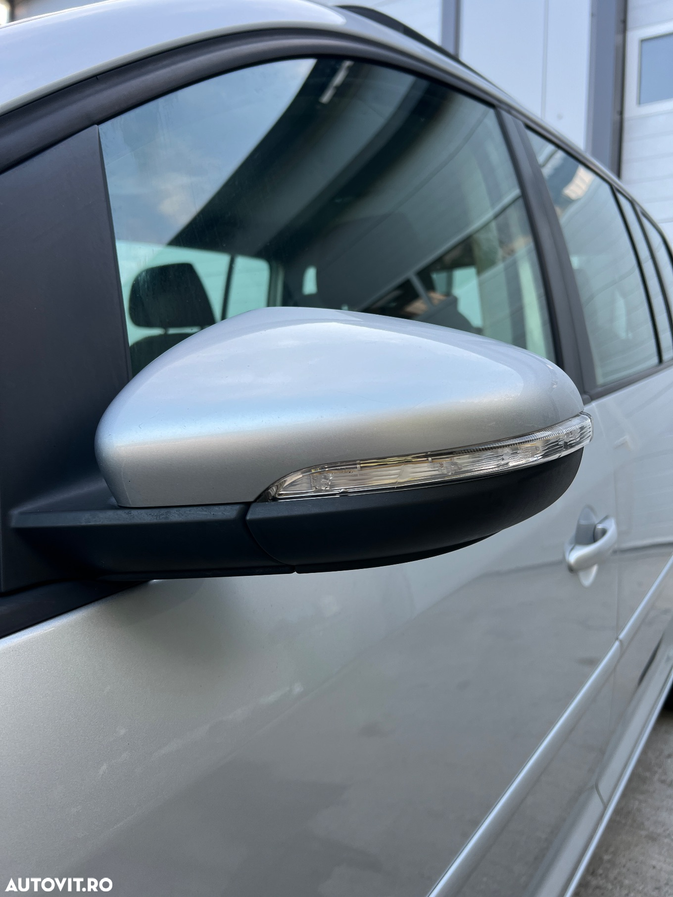 Volkswagen Touran 1.9 TDI Conceptline - 7