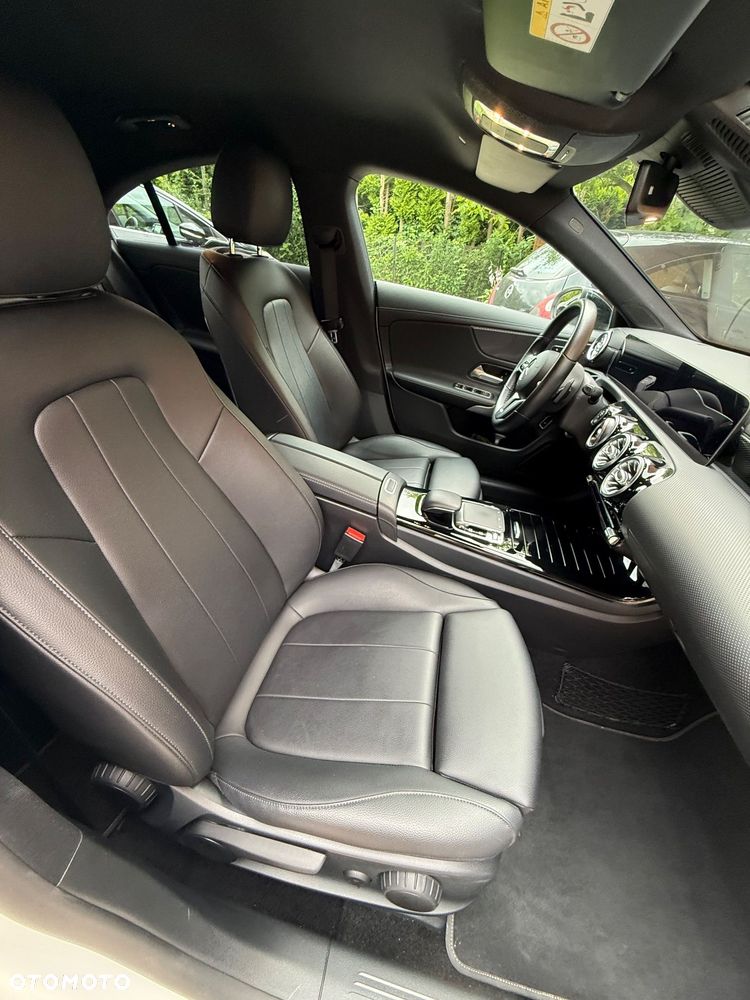 Mercedes-Benz CLA - 14