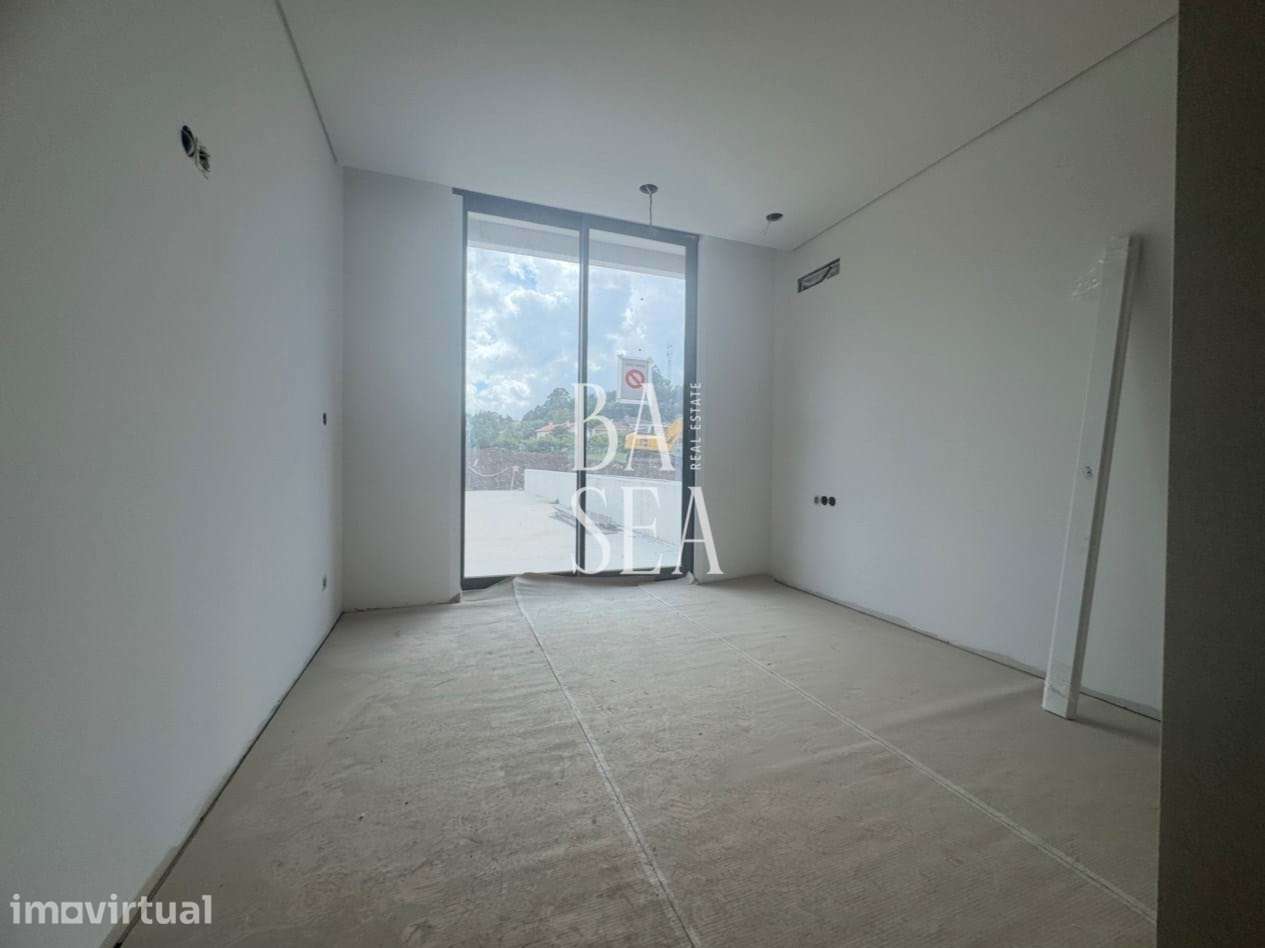 Apartamento T1 novo com 160m2 de Area bruta - Grande imagem: 5/17