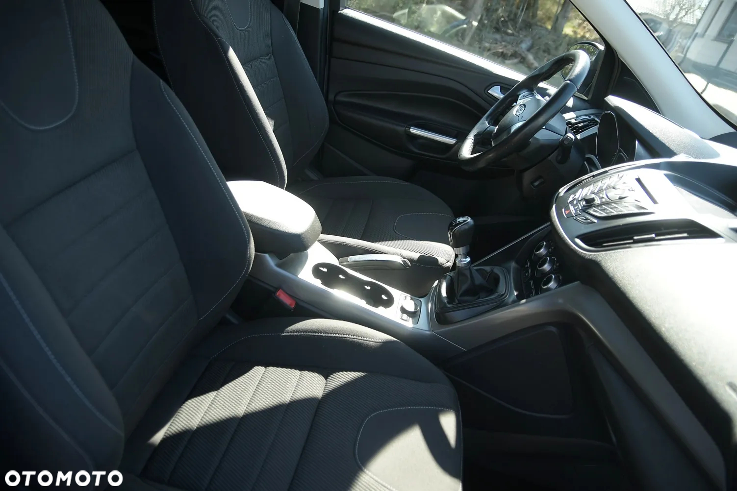 Ford Kuga - 23