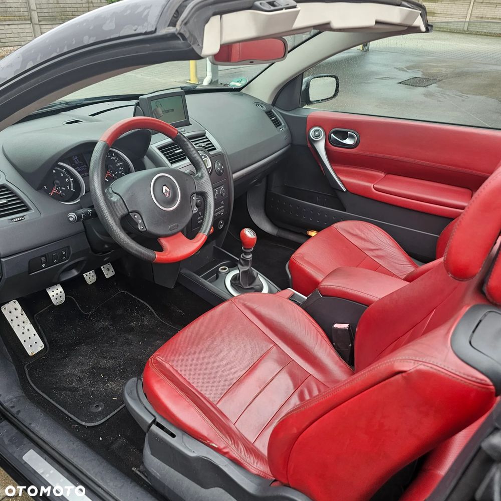 Renault Megane 2.0 dCi GT - 12