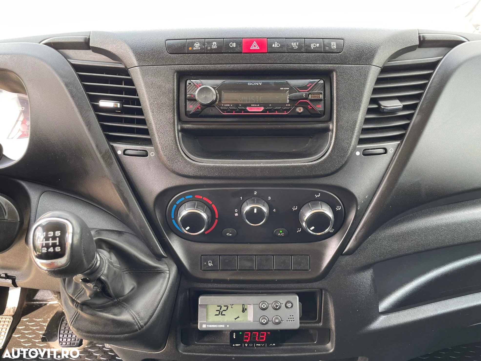 Iveco Daily 3.0 D FRIGORIFIC 2 COMP - 32