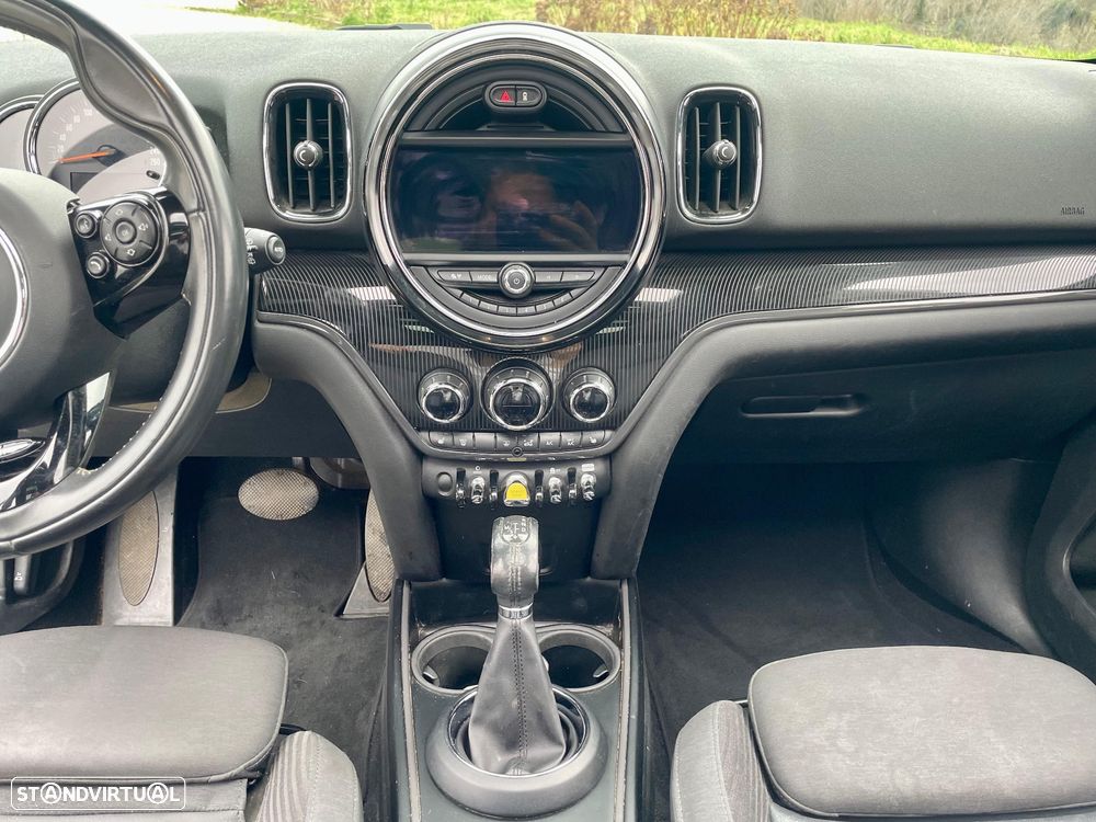 MINI Countryman Cooper SE ALL4 Auto - 13