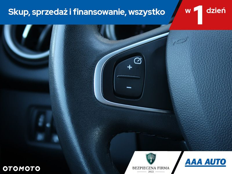 Renault Clio - 17