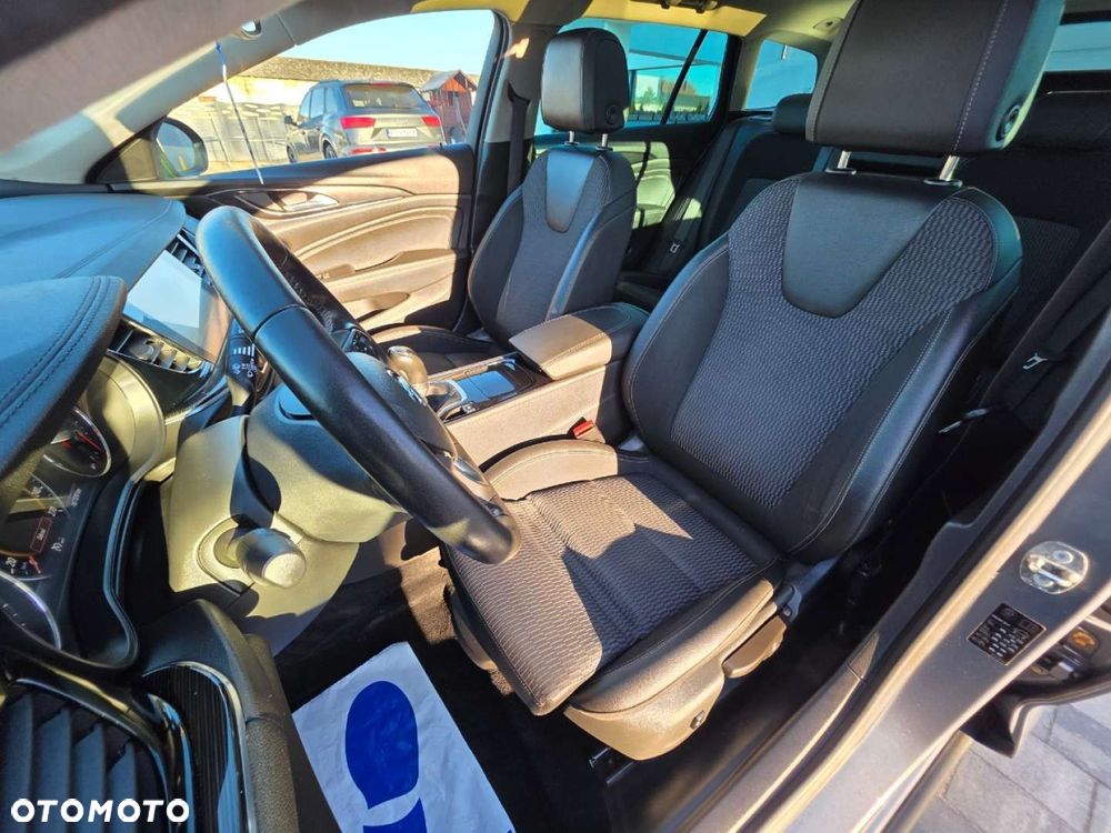 Opel Insignia - 19