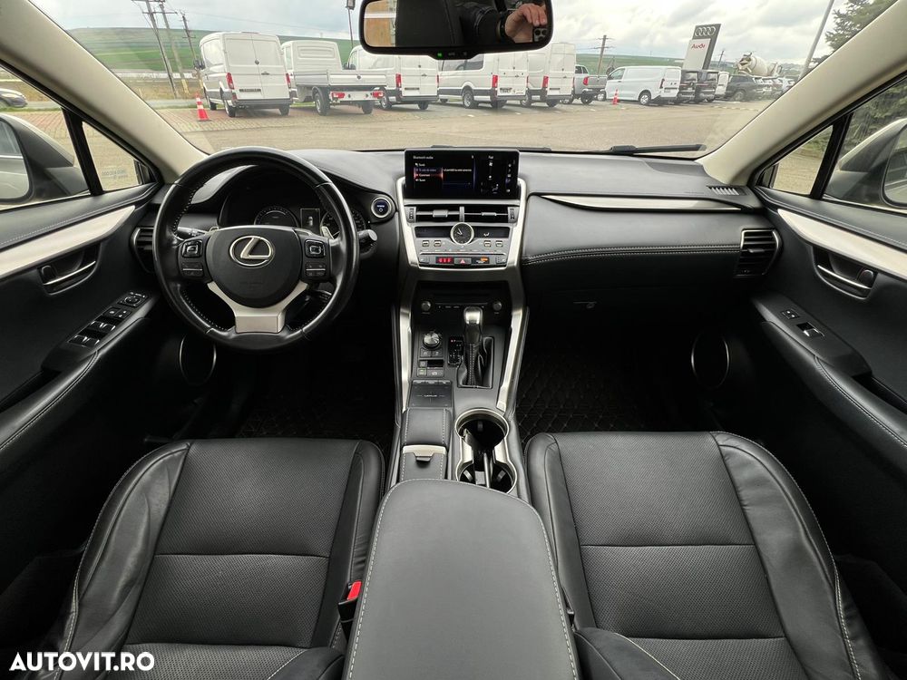 Lexus Seria NX 300h AWD Luxury - 17