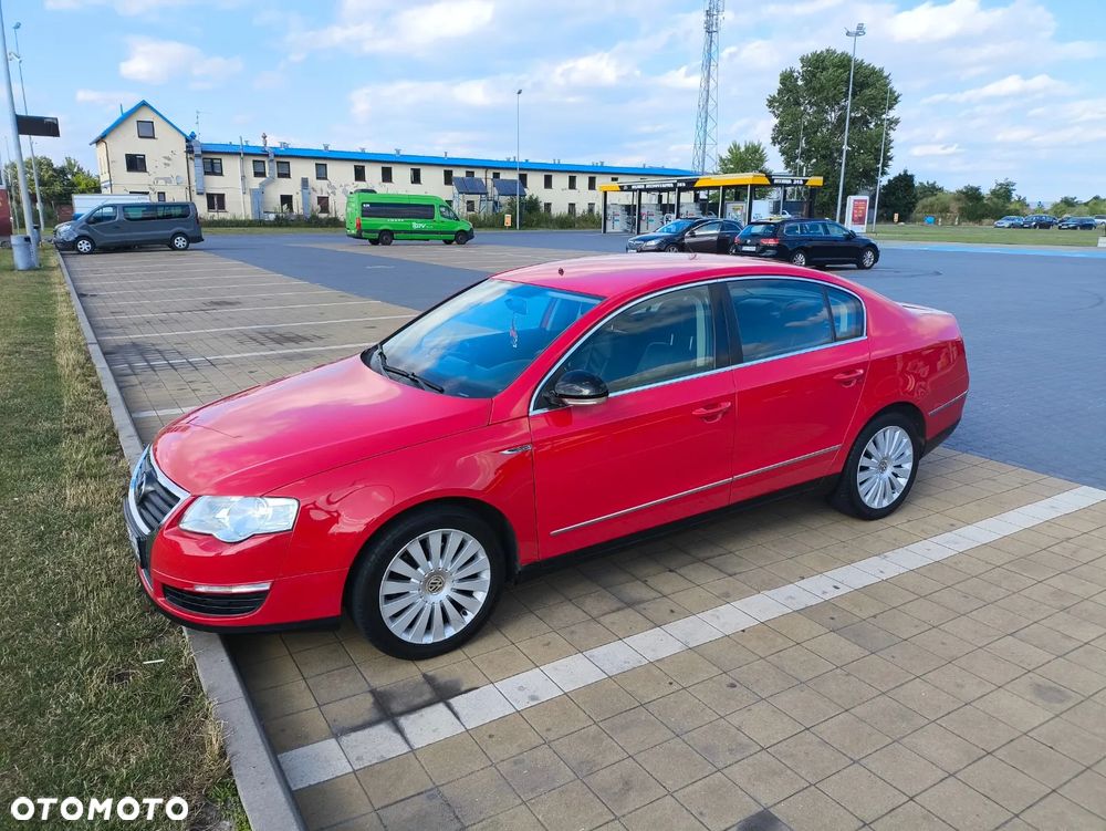 Volkswagen Passat 2.0 TDI BlueMotion Technology Highline - 1