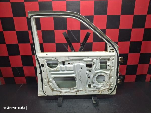 Porta Frente Esquerda Nissan Navara (D21) - 8