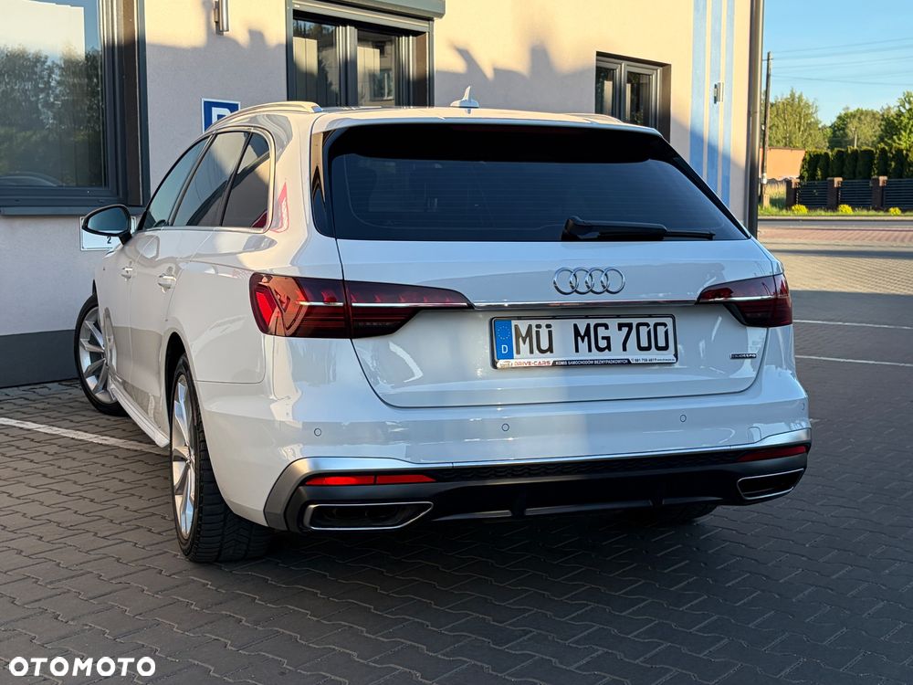 Audi A4 Avant 40 TDI quattro S tronic S line - 32