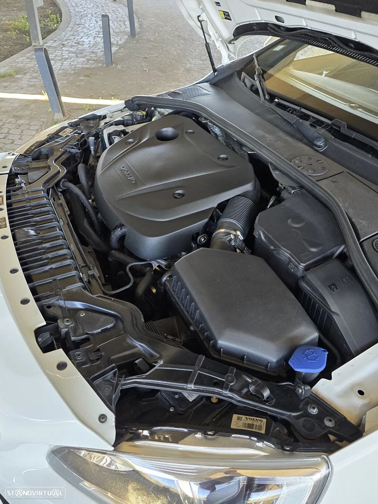 Volvo V60 D3 Momentum - 12