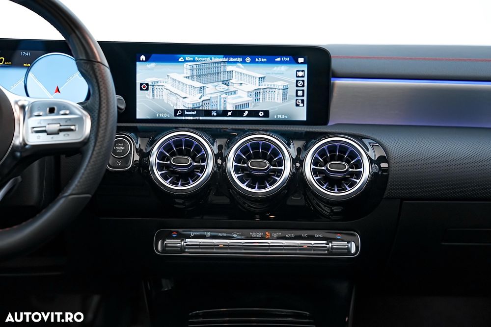 Mercedes-Benz CLA 200 7G-DCT AMG Line - 17