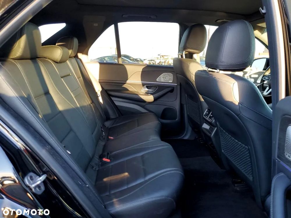 Mercedes-Benz GLE - 12