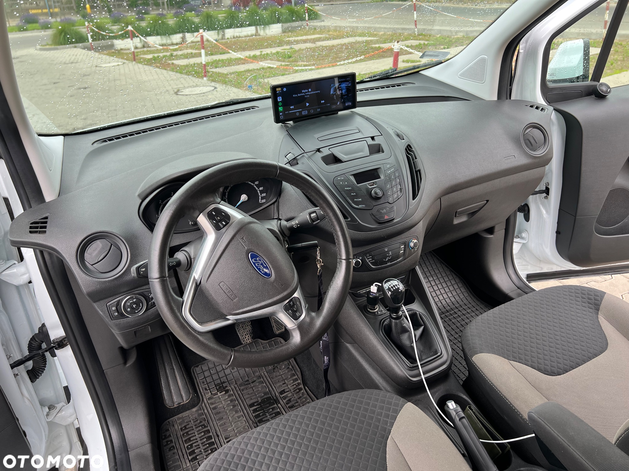 Ford Tourneo Courier 1.5 TDCi Trend - 10
