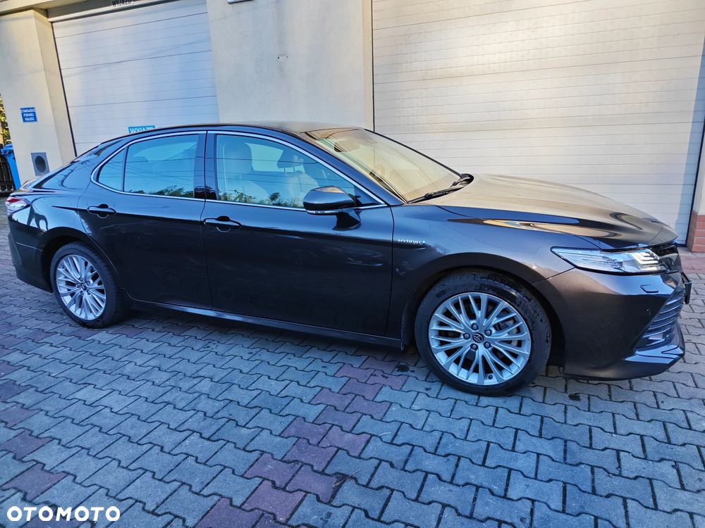 Toyota Camry 2.5 Hybrid Executive CVT - 6