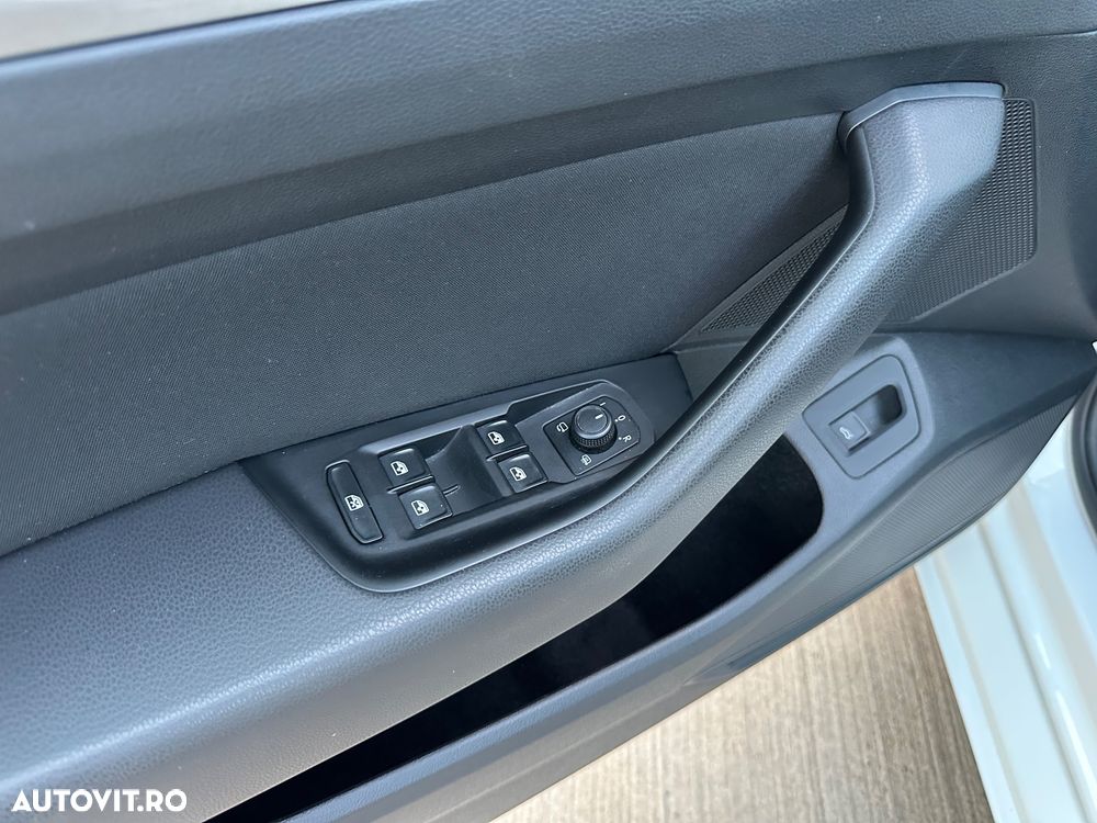 Volkswagen Passat - 21
