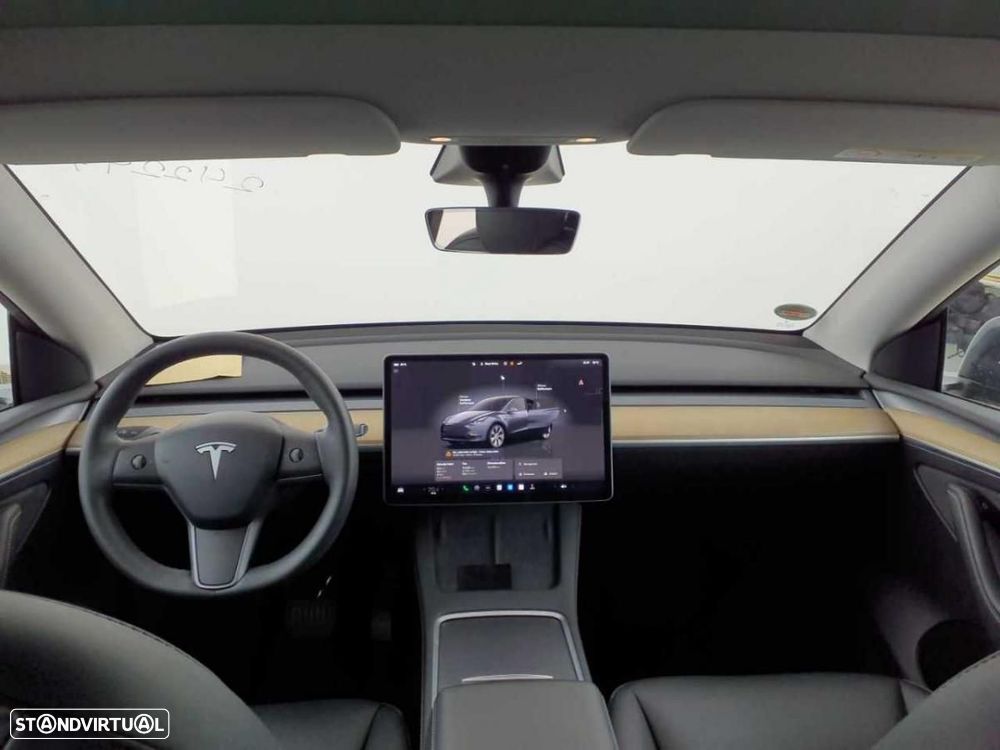 Tesla Model Y Long Range Dual Motor AWD - 6