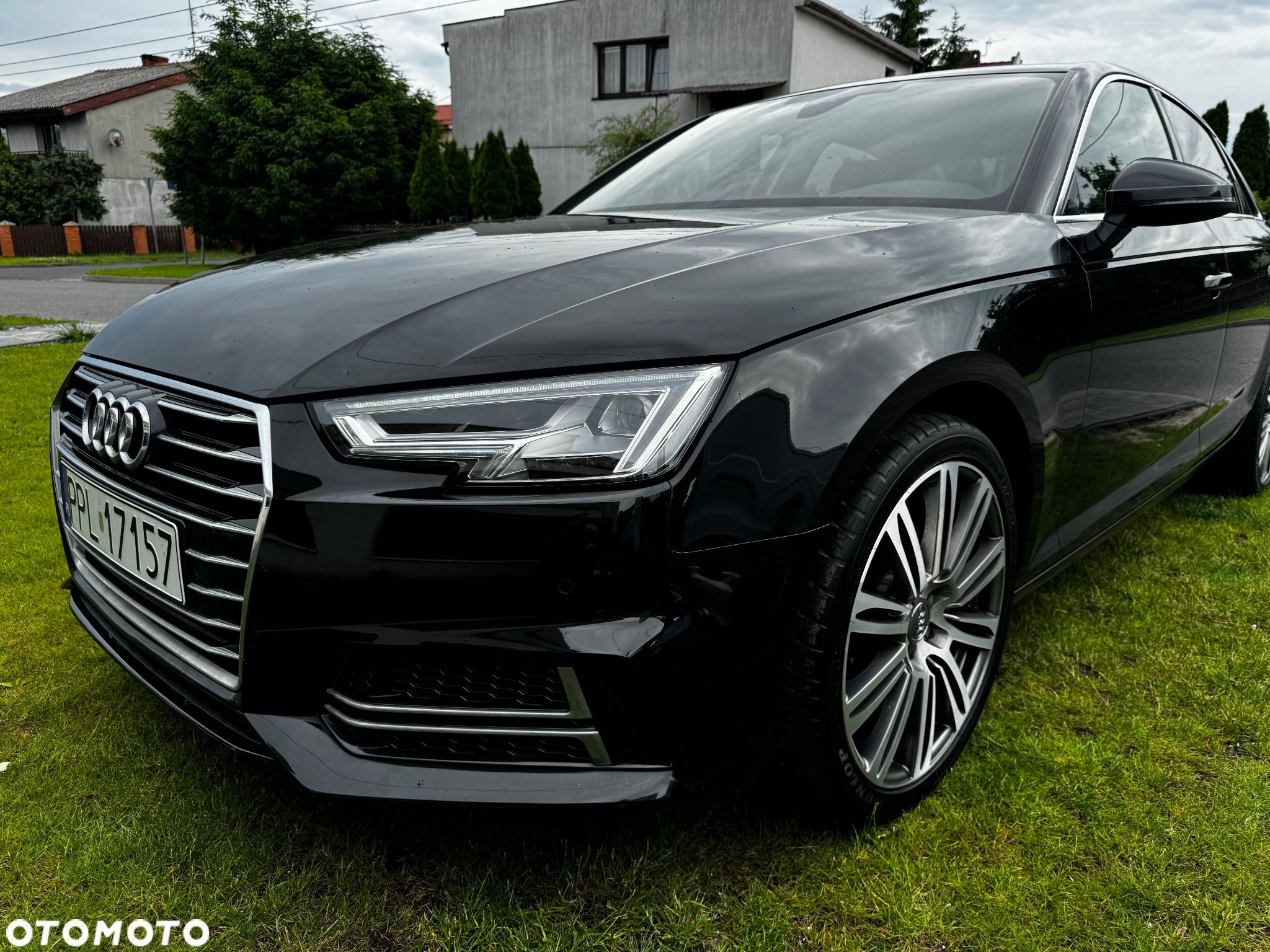 Audi A4 2.0 TFSI ultra - 1