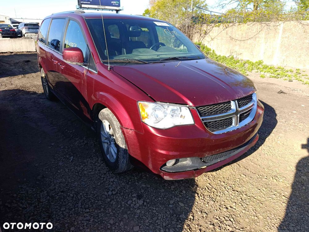 Dodge Grand Caravan - 32