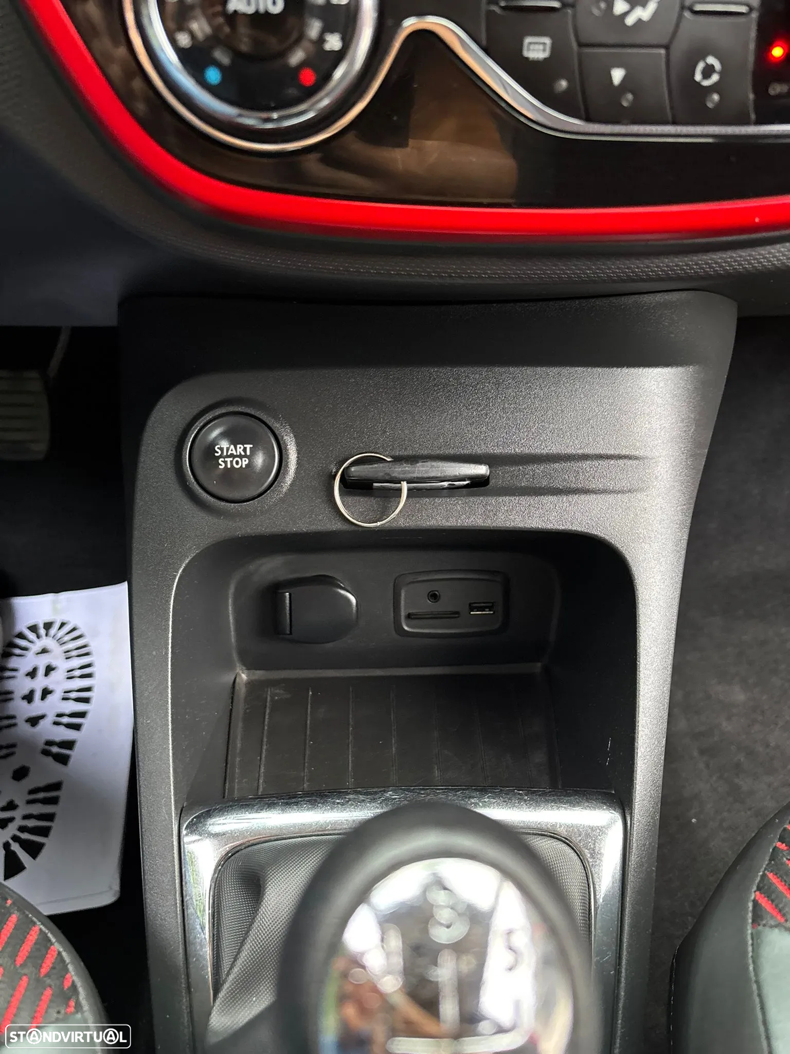 Renault Captur 0.9 TCE Helly Hansen - 23