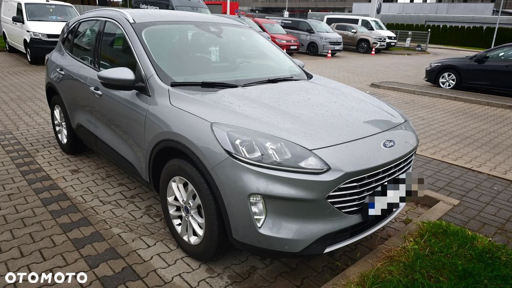 Ford Kuga - 4