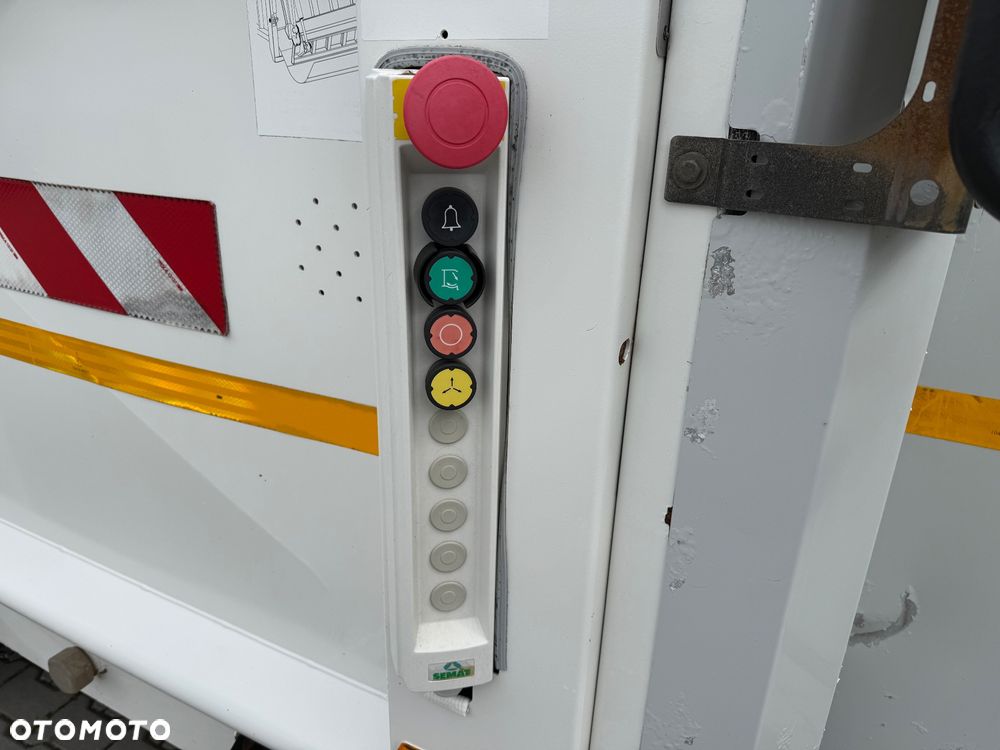 Renault D320 / 6x2 / ŚMIECIARKA / EURO 6 /  SPROWADZONA / STAN BDB / / / - 21