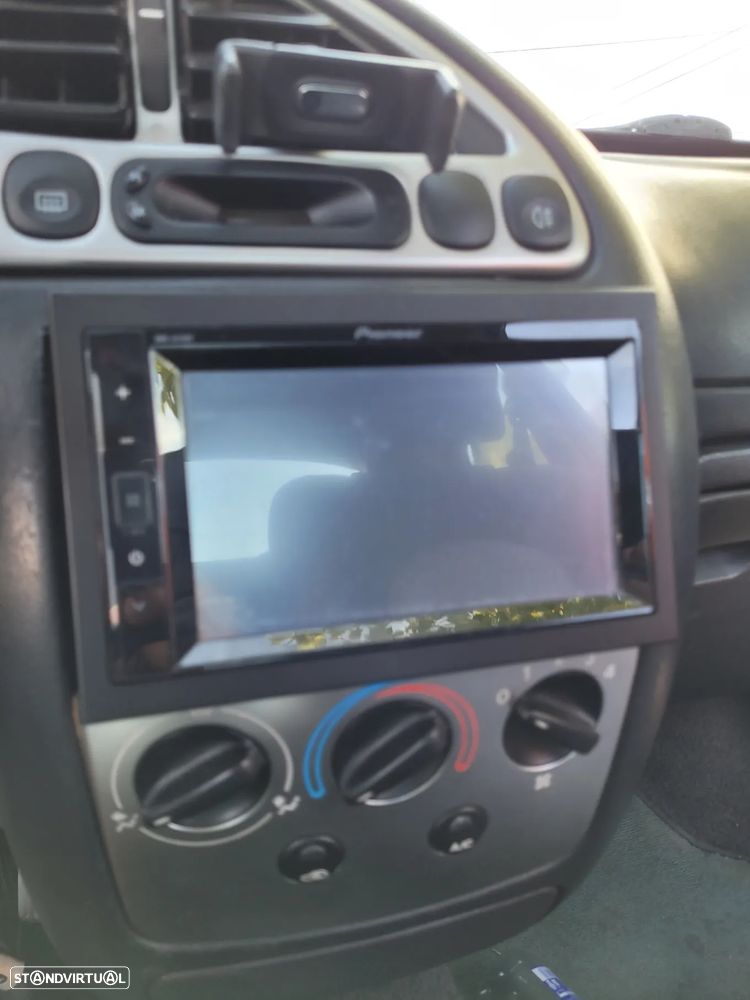 Ford Puma 1.4 16V - 8