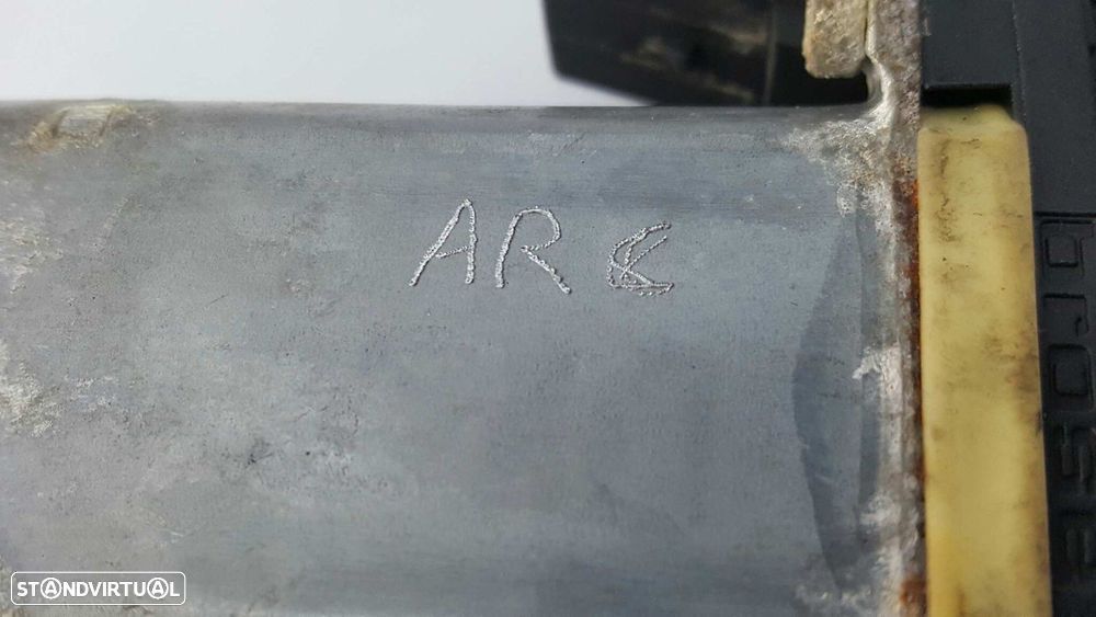 MOTOR ELEVADOR FRENTE ESQUERDO MERCEDES CLASE S (W220) BERLINA 320 CDI (220.026) - 3