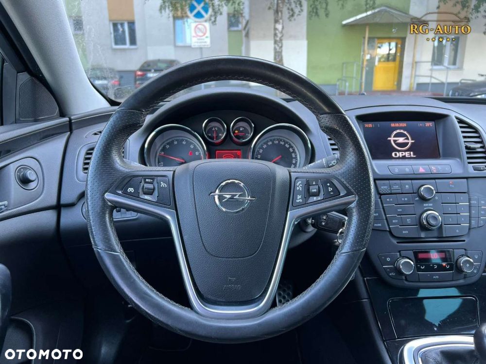 Opel Insignia - 36