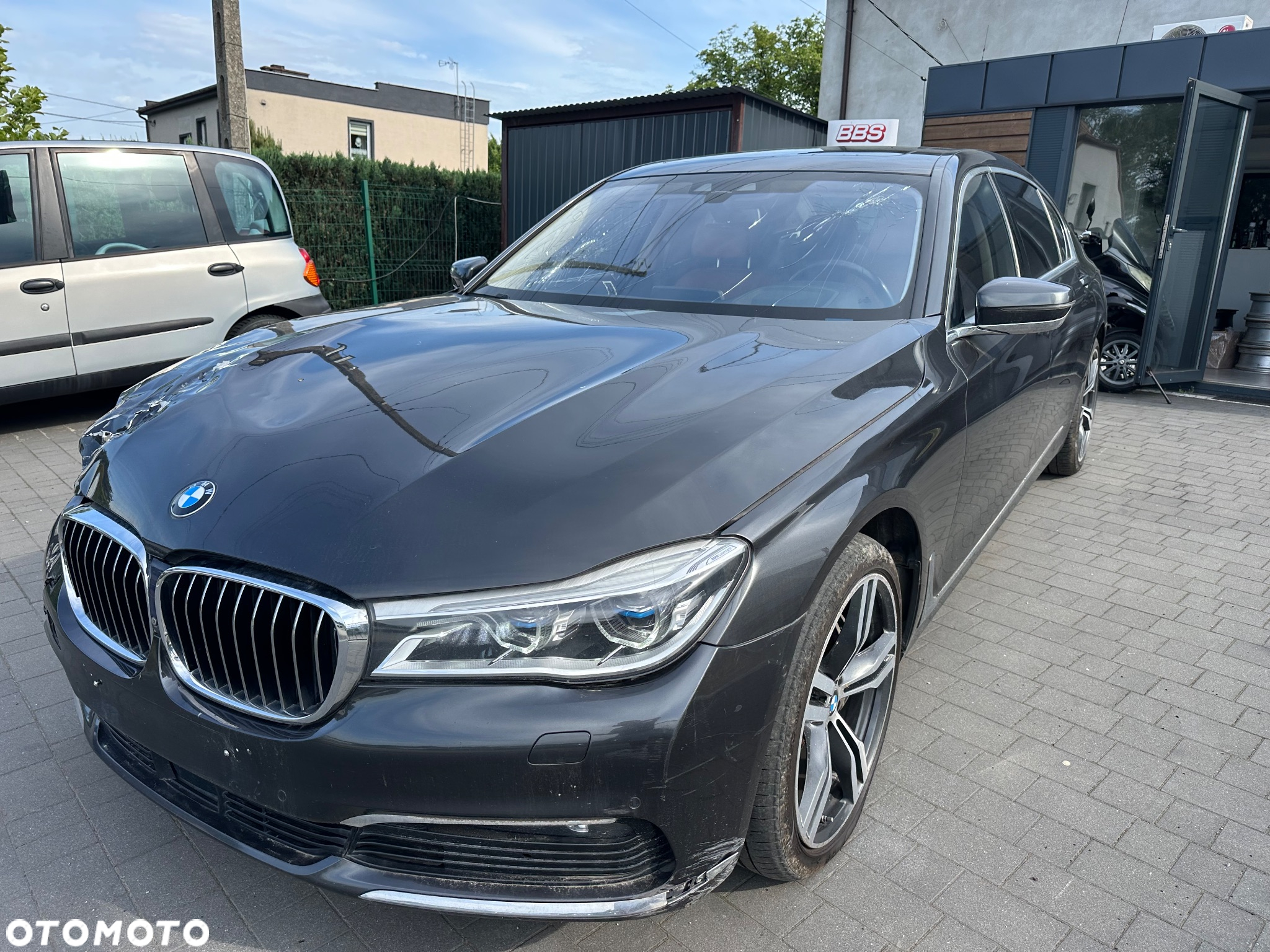 BMW Seria 7 750Li xDrive - 24