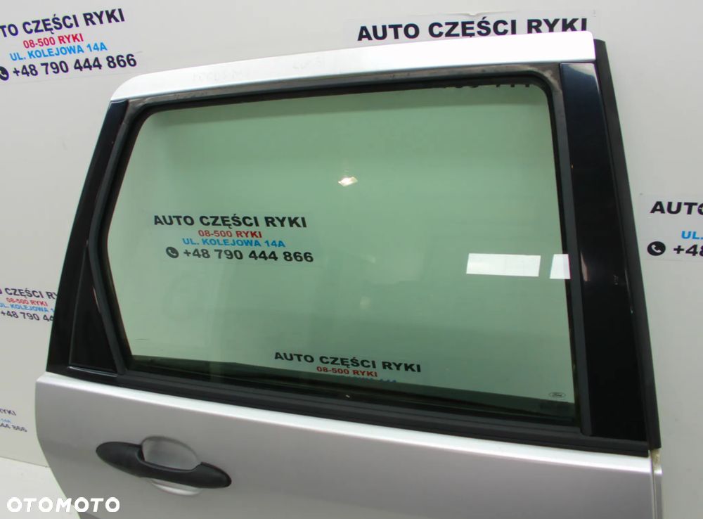 Ford Focus MK1 Kombi Drzwi Prawy Tył 08 - 2