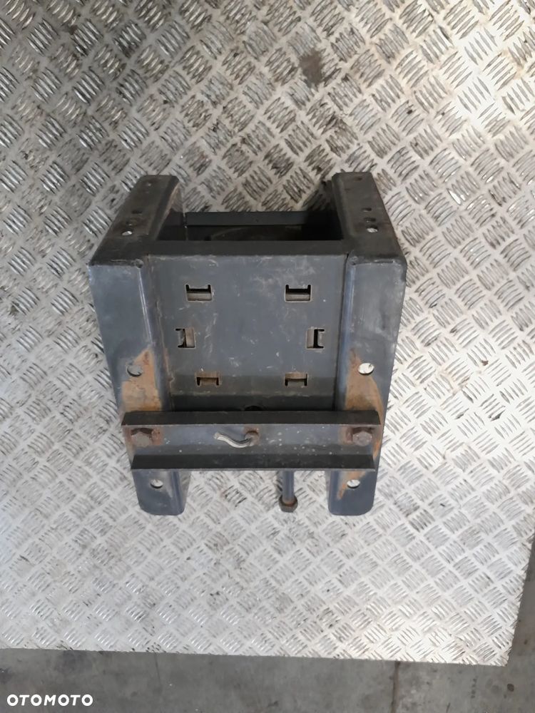 WINDA KOŁA ZAPASOWEGO RENAULT MIDLUM DXI RENAULT GAMA D VOLVO FL II R. 17.5 - 5