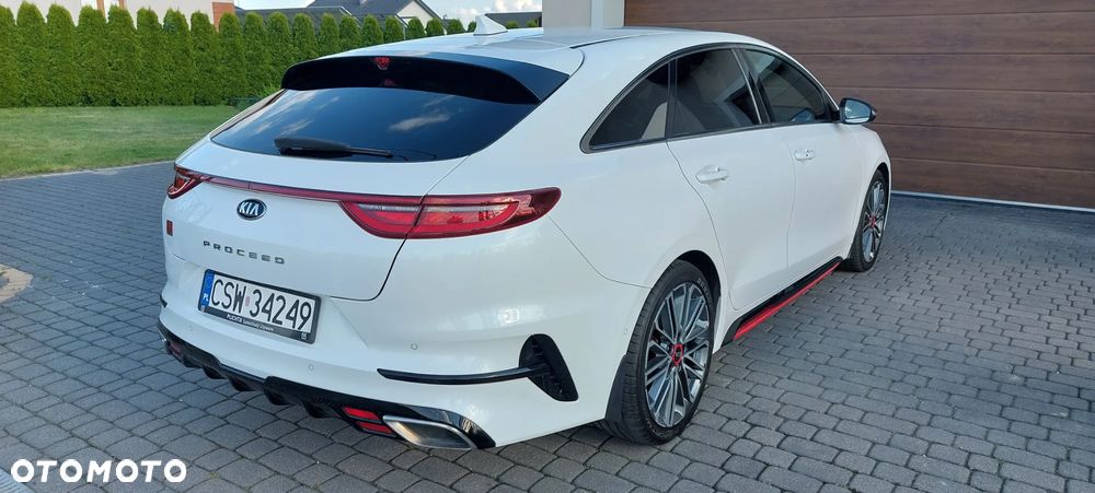 Kia ProCeed - 4
