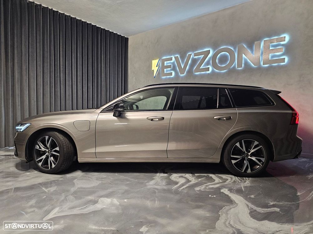 Volvo V60 2.0 T8 AWD TE R-Design - 4
