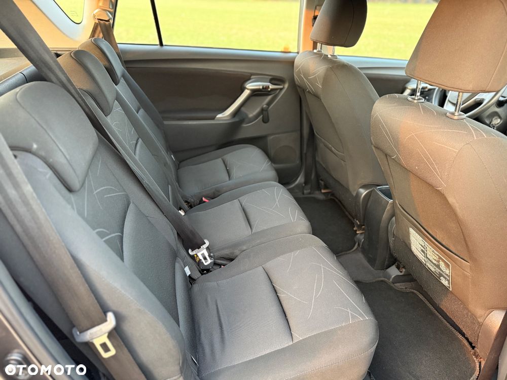 Toyota Verso 1.6 5-Sitzer Comfort - 11