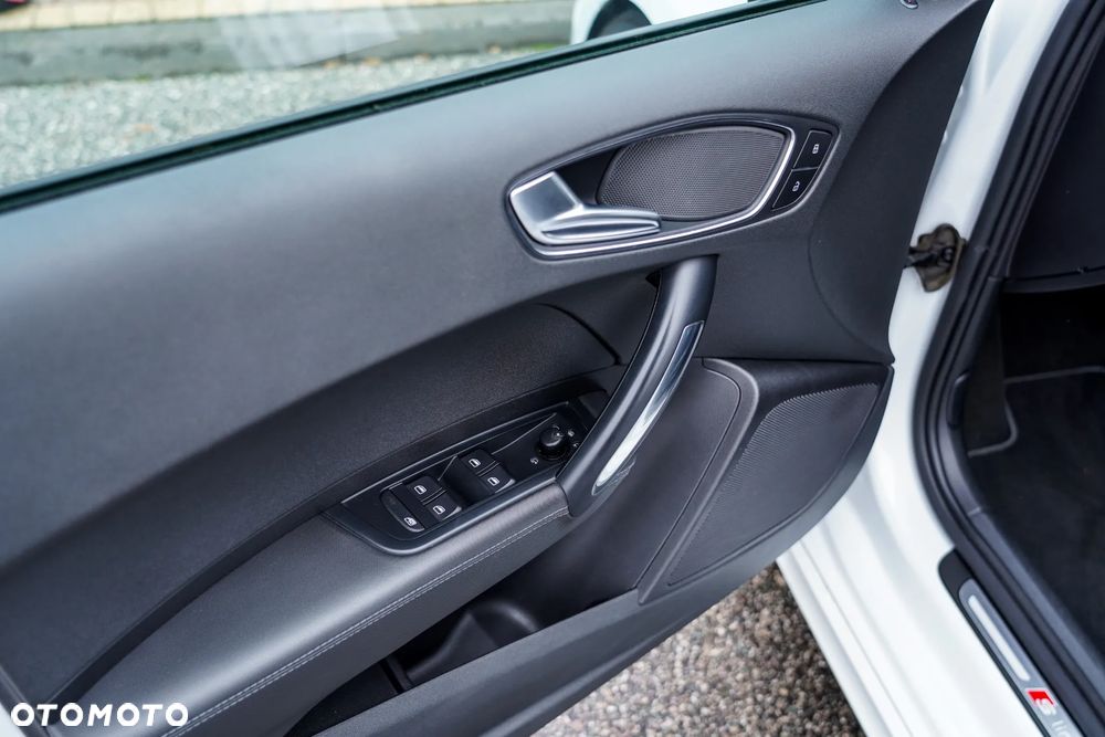 Audi A1 Sportback 1.4 TFSI S tronic S line Sportpaket - 30