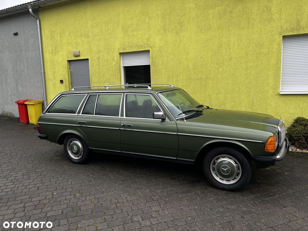 Mercedes-Benz W123 - 3