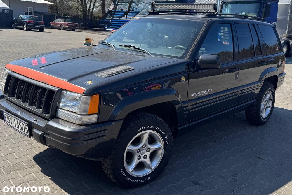 Jeep Grand Cherokee - 8