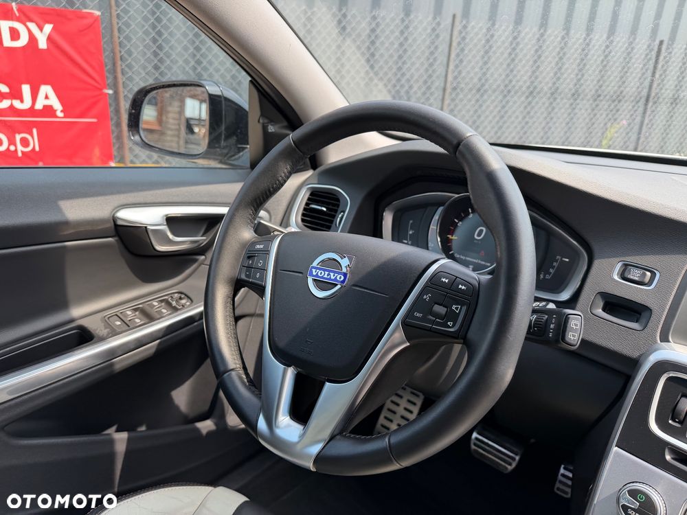 Volvo V60 Cross Country T5 AWD Geartronic Summum - 20