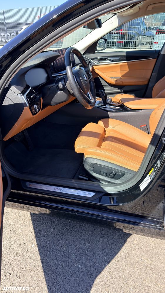 BMW Seria 5 530e xDrive Aut. - 8