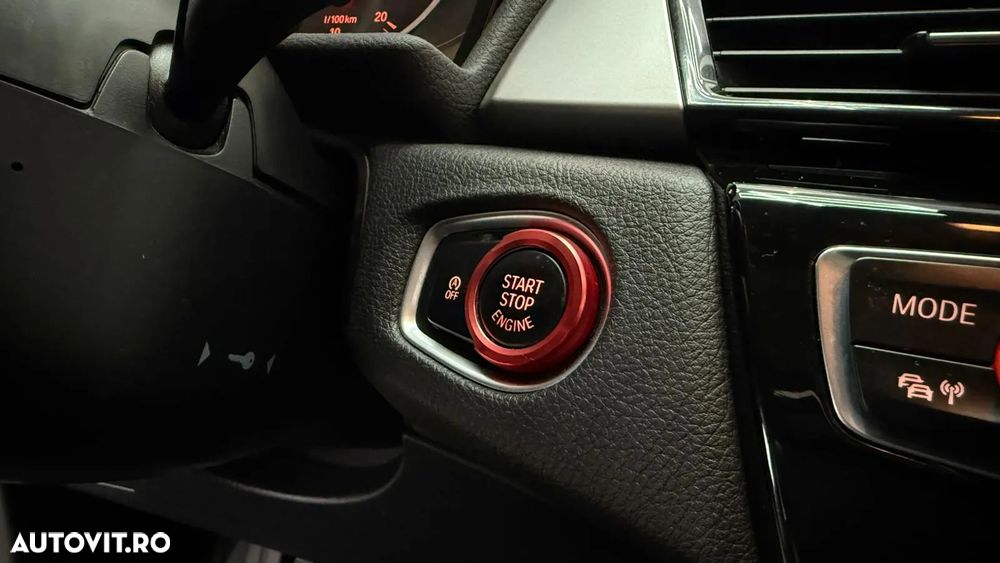 BMW Seria 2 218d - 22