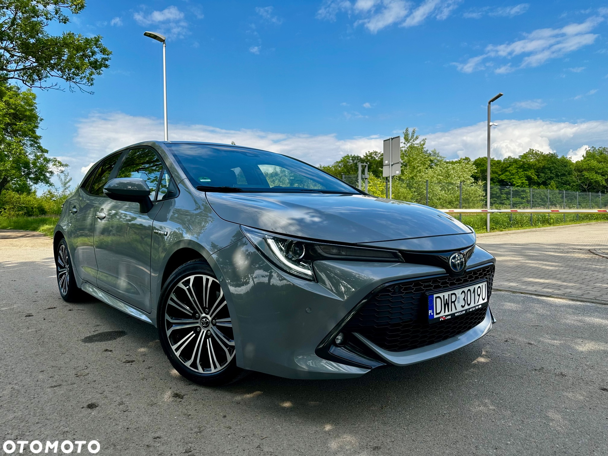Toyota Corolla 2.0 Hybrid Style - 2