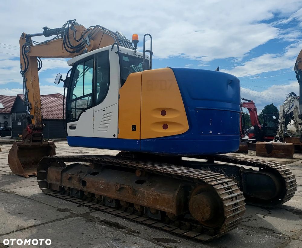Liebherr R926 Compact - 6